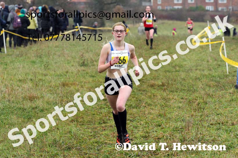 Womens under-17s and under-20s, 2021 North Eastern Cross Country Championships, Sedgefield. Photo: David T. Hewitson/Sports for All Pics